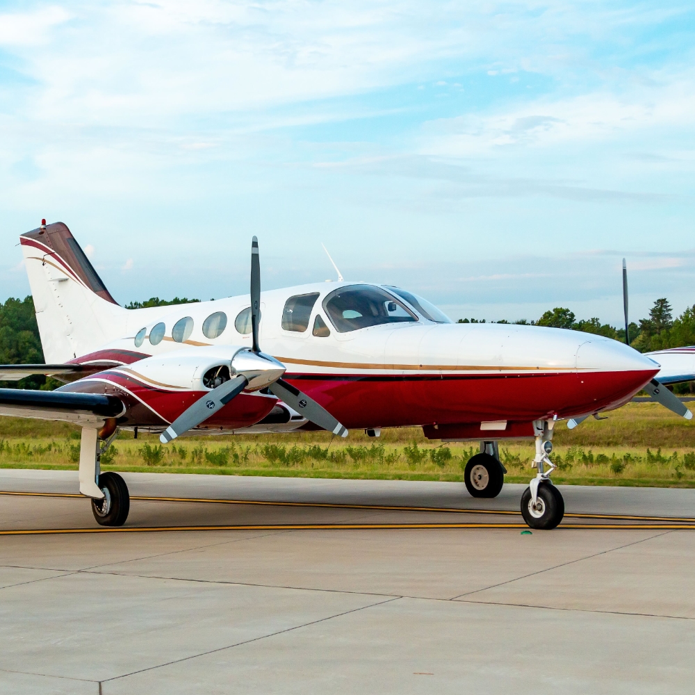 Piston twin on the ramp